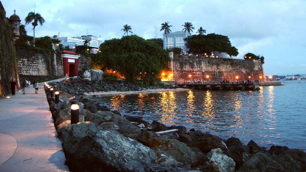 Locais para visitar em sua viagem para Porto Rico Paseo de la Princesa (San Juan)